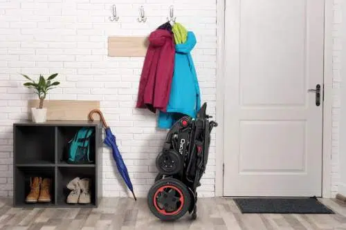 QUICKIE Q50R Carbon UltraLight Folding Power Wheelchair - Image 3