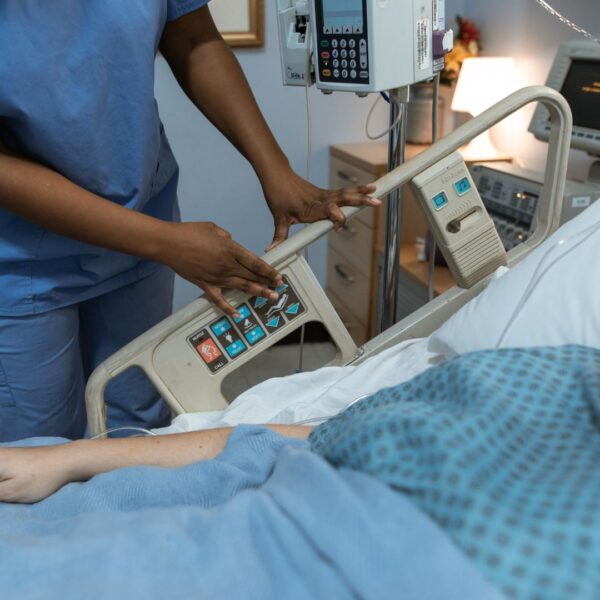easy-to-use buttons on a hospital bed
